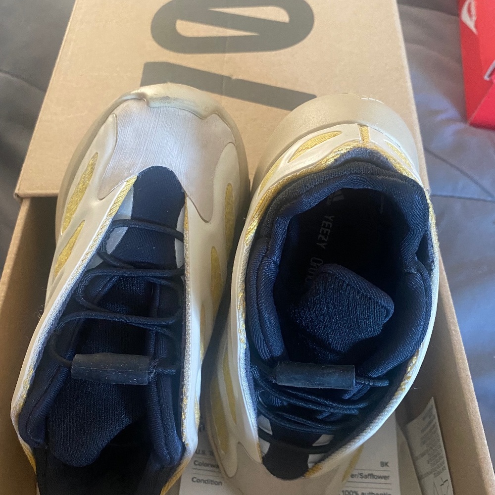 Yeezy 700 toddler